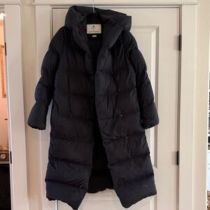 Babaton Duvet Puffer Jacket - beautiful long coat, super warm!
